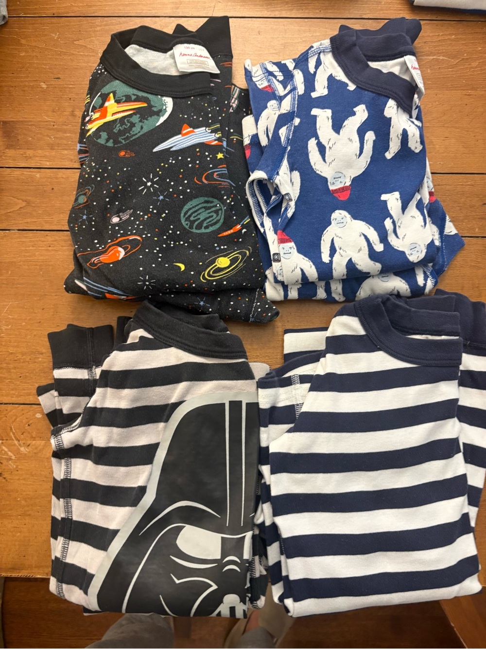 Bundle of 4 Hanna Andersson pajamas size 8